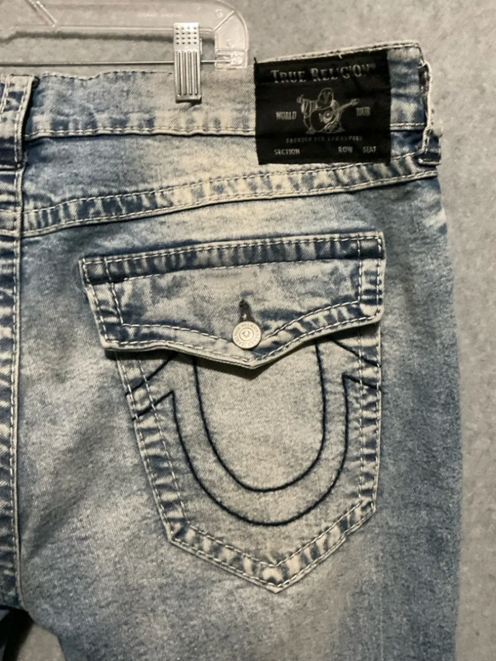 True Religion Rocco Relaxed Skinny Jeans in Light Blue Sz 40